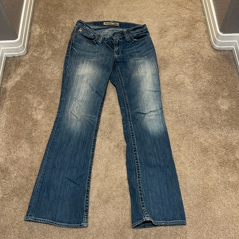 Mid rise Big Star Maddie fit jeans, 28L, mild distressed knees
